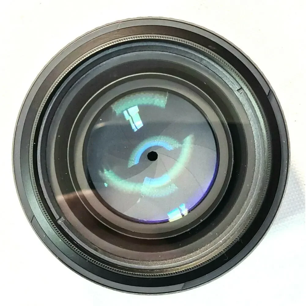 Nikon AF-S Nikkor 50mm 1.4G Prime Lens With Hood